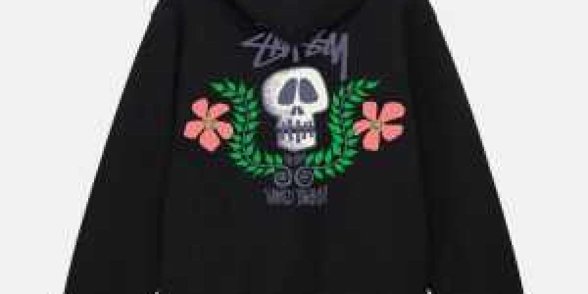 From Surf Culture to High Fashion: The Journey of Stussy Hoodie