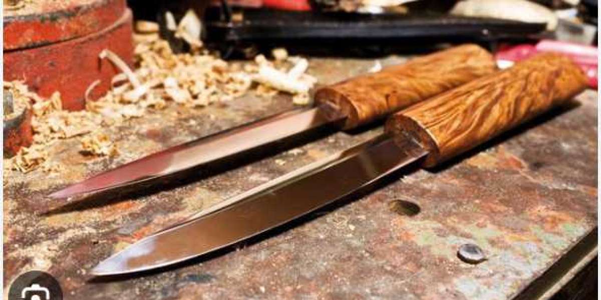 Exploring Yakut Knives: Types and Unique Characteristics