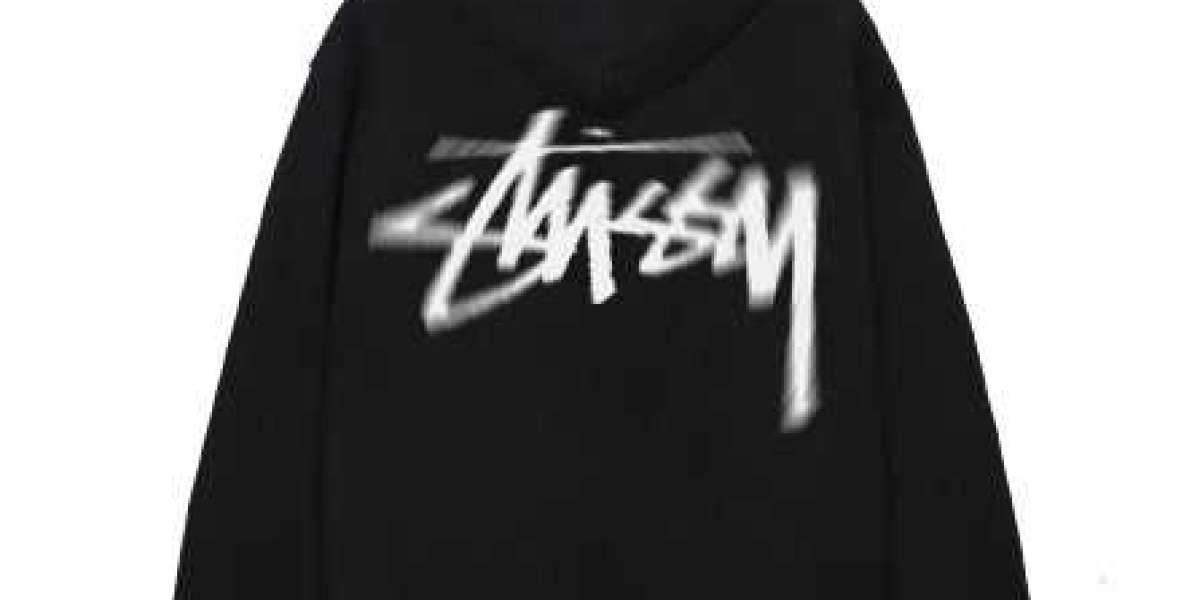 The Women's Stussy Sweater: A French Fashion Favorite